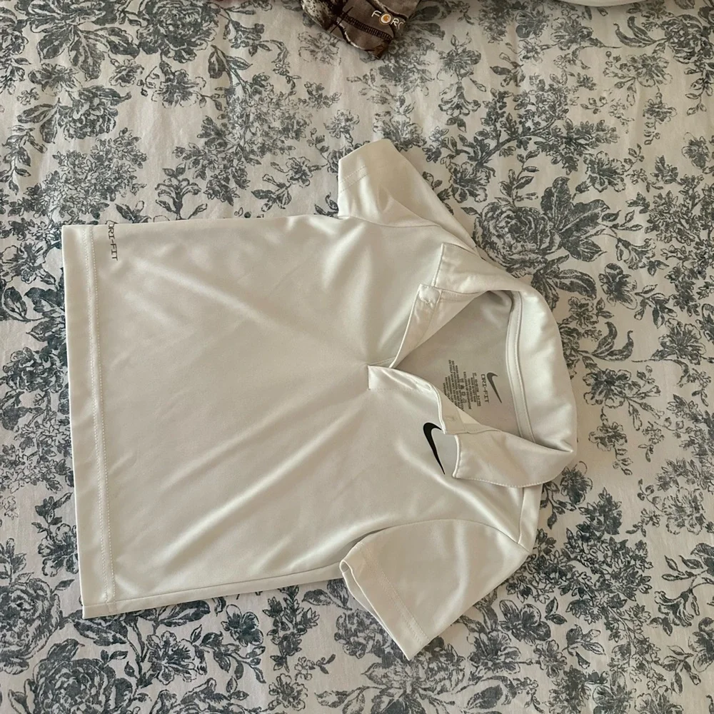 Nike Kids White Short Sleeve Polo - Picture 1 of 1
